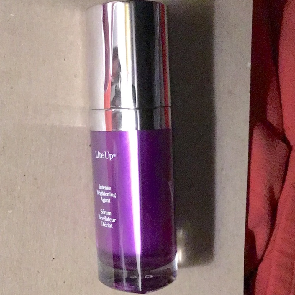 vbeaute
Lite Up Intense Brightening Agent 1oz